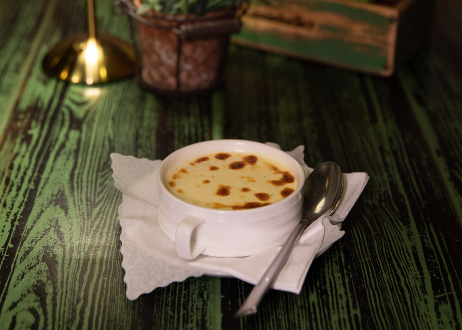 Käsecremesuppe mit Krabben